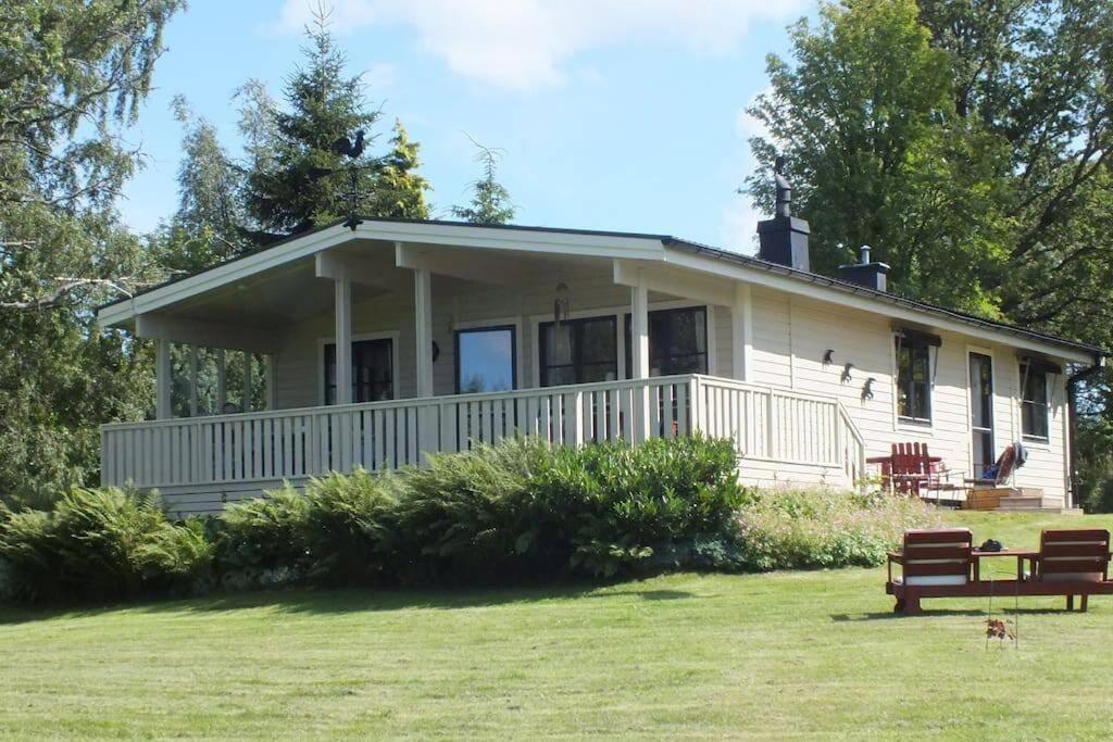 Ferienhaus Smultronsstaelle Hjo, Vaettern Dış mekan fotoğraf