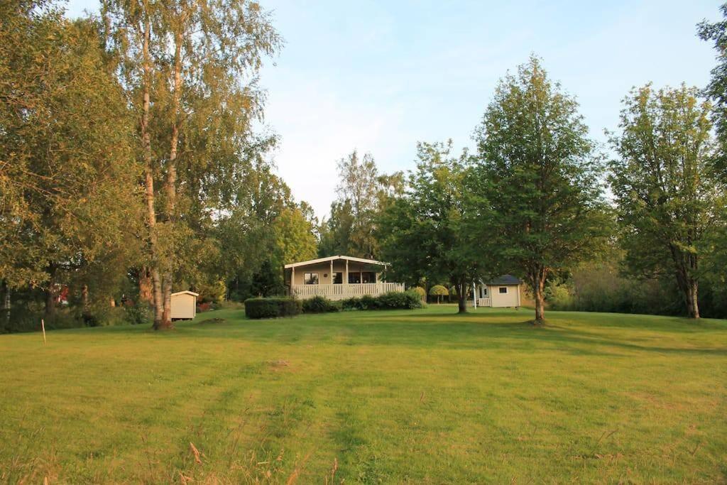 Ferienhaus Smultronsstaelle Hjo, Vaettern Dış mekan fotoğraf